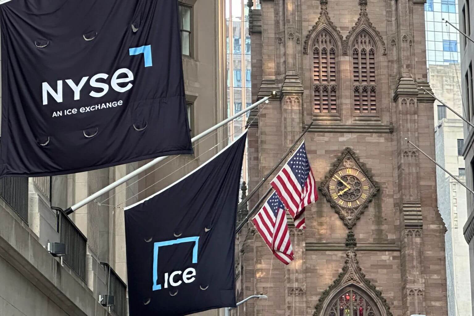 ICE in Talks to Back MoonPay in Deal Valuing Crypto Payments Firm at $5B